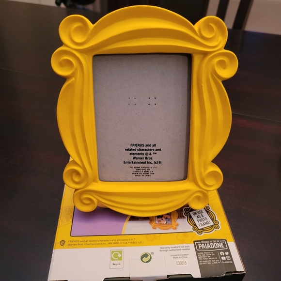 Friends TV Show Gift Set - Picture 4 of 16